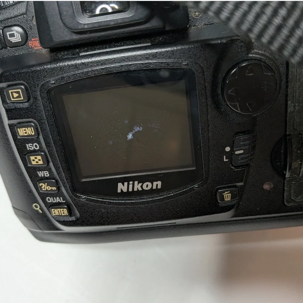 Nikon D70 6.1MP CCD DSLR Camera Body Untested No Battery Parts Repair